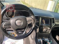 جیپ گراند شیرۆکی